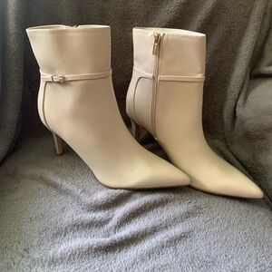 Calvin Klein Vivera Stiletto Booties